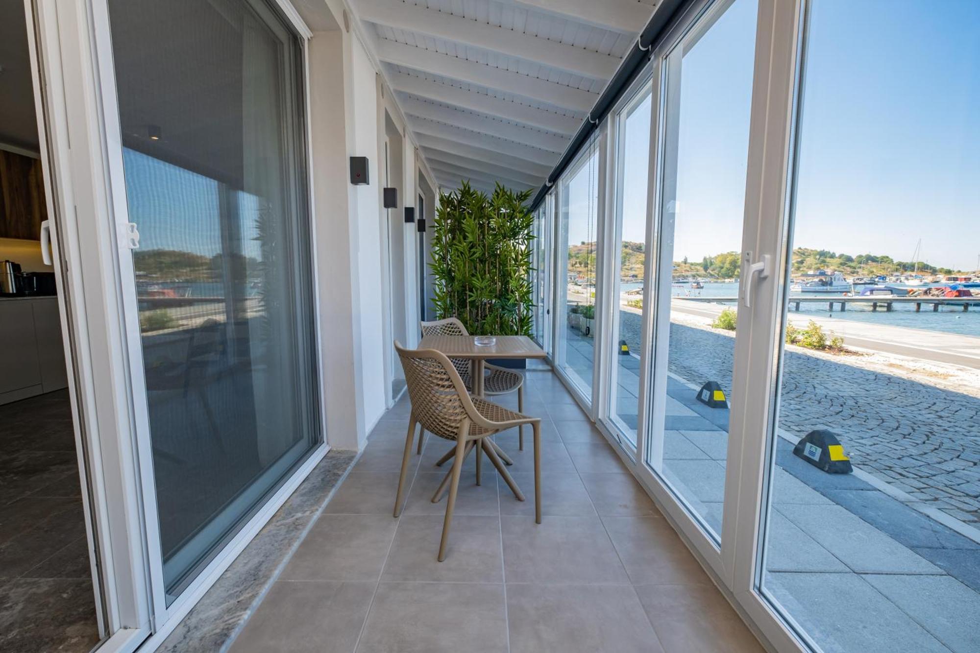 Bd Suites Foca Exterior photo